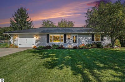 /international/us/2887-s-meadowlark-drive-mt-pleasant-mi-110120458545/