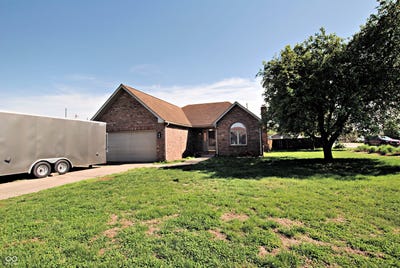 /international/us/1585-colt-court-martinsville-in-110107477760/