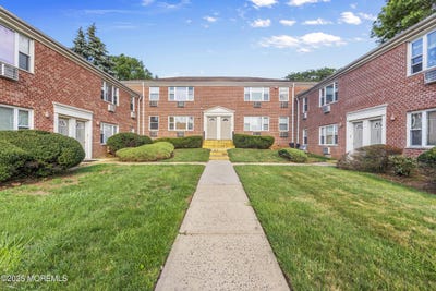 /international/us/31-york-drive-edison-nj-110101051121/