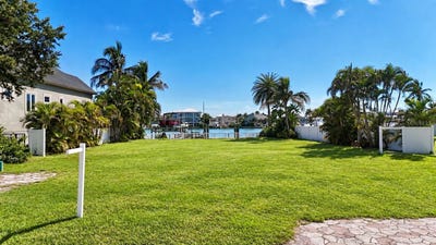/international/us/41-n-pine-circle-belleair-fl-110120019750/