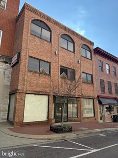 /international/us/44-n-potomac-street-hagerstown-md-110106681069/