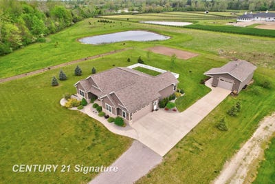 /international/us/11056-sarle-road-freeland-mi-110108294174/