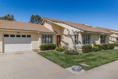/international/us/18129-village-18-camarillo-ca-110108279227/