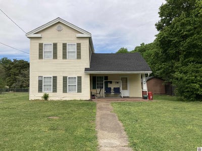 /international/us/131-133-farley-place-paducah-ky-110107385872/