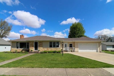 /international/us/1107-h-avenue-grundy-center-ia-110107802659/