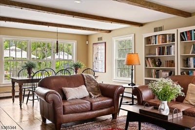 /international/us/153-lambertville-hq-rd-delaware-twp-nj-110101299773/