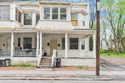 /international/us/608-3rd-street-albany-ny-110099813723/