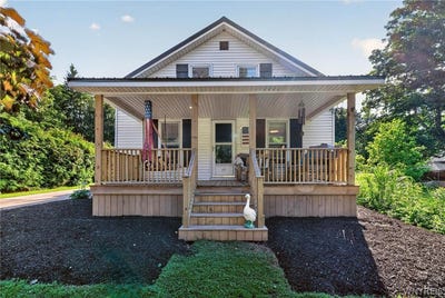 /international/us/48-oak-street-westfield-ny-110108823190/