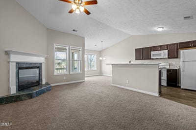 /international/us/6748-willowbrook-drive-fayetteville-nc-110104950279/