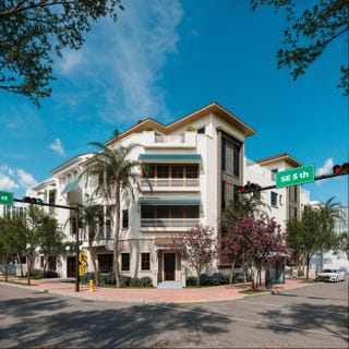 /international/us/102-se-5th-avenue-delray-beach-fl-110108534344/