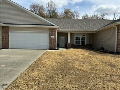 /international/us/944-queen-anne-drive-nw-massillon-oh-110101293130/
