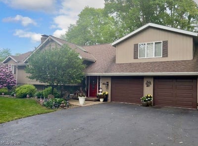 /international/us/111-albert-street-newton-falls-oh-110107981788/