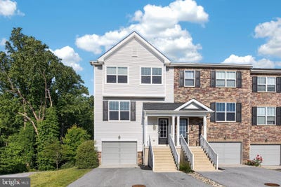 /international/us/1876-boulder-drive-downingtown-pa-110108610649/