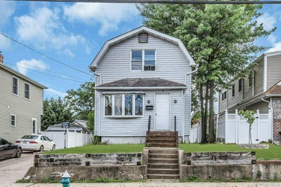 /international/us/78-mckee-street-floral-park-ny-110108774054/