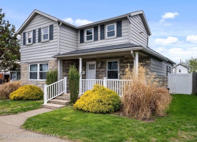 /international/us/142-market-street-pittston-pa-110107553401/