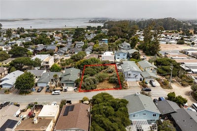 /international/us/ash-street-los-osos-ca-110100596189/