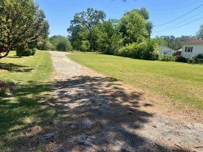 /international/us/patterson-rd-savannah-tn-110107658589/