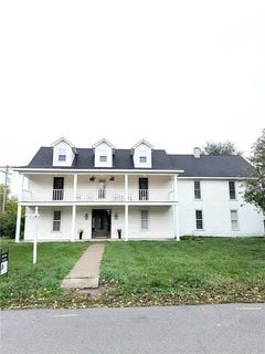 /international/us/106-e-main-street-jamesport-mo-110103307495/
