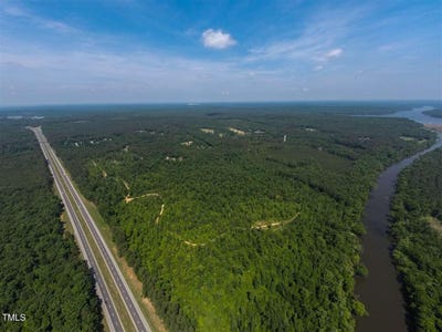 /international/us/250-pine-street-moncure-nc-110101457023/?lang=zh-tw