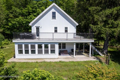 /international/us/788-white-mills-road-chatham-ny-110100477530/