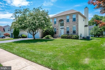 /international/us/23-eastwood-drive-east-windsor-nj-110100592842/