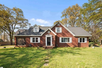 /international/us/108-w-hampton-avenue-honea-path-sc-110106974748/