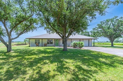 /international/us/571-fm-1360-woodsboro-tx-110119430543/