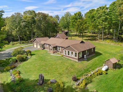 /international/us/23-clement-road-parkman-me-110103333300/