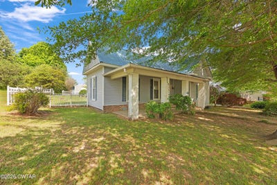 /international/us/233-e-main-street-bells-tn-110107381411/