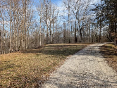 /international/us/9999-tip-top-road-beattyville-ky-110107798517/