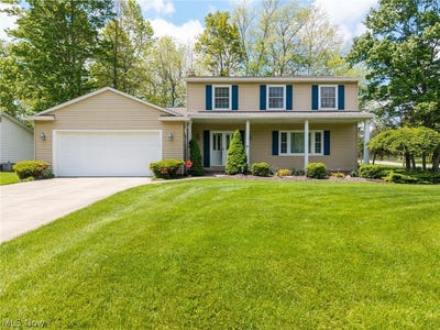 /international/us/8152-twin-oaks-drive-broadview-heights-oh-110108125308/