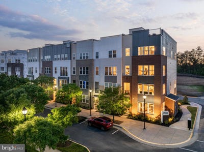 /international/us/2558-neabsco-common-place-woodbridge-va-110108065373/