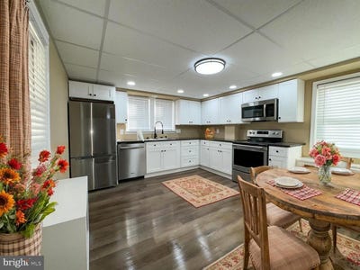 /international/us/37-chestnut-street-cressona-pa-110097287561/