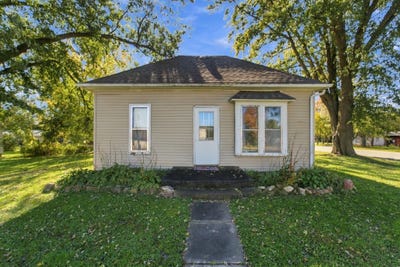 /international/us/424-e-jackson-street-shell-rock-ia-110120499780/