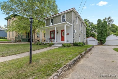 /international/us/327-bliss-street-ionia-mi-110101448560/