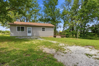 /international/us/21515-s-highway-215-dadeville-mo-110107786339/