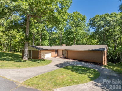 /international/us/427-georgia-avenue-forest-city-nc-110108106964/