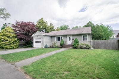 /international/us/21-salem-st-swampscott-ma-110108536300/