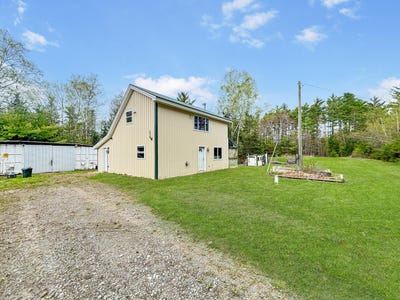 /international/us/212-campbell-road-garland-me-110103324936/