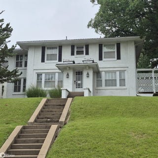 /international/us/1119-n-court-ottumwa-ia-110101054249/
