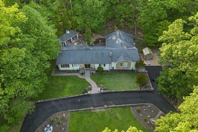 /international/us/3800-mountain-road-haymarket-va-110108077488/