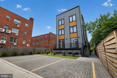 /international/us/1307-longfellow-street-nw-washington-dc-110108537077/