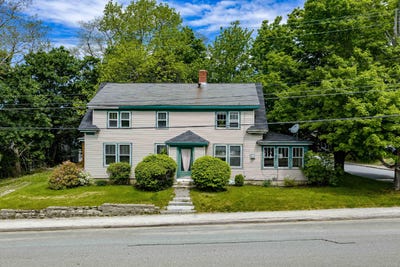 /international/us/24-pine-street-ellsworth-me-110108551882/