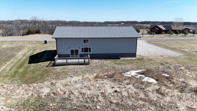 /international/us/13109-clearview-court-moravia-ia-110104199016/