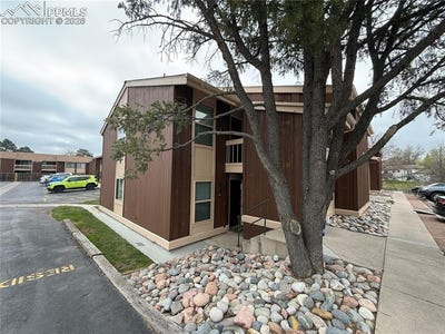 /international/us/4275-n-carefree-circle-colorado-springs-co-110107193372/