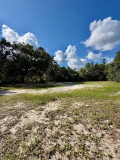 /international/us/28-allen-street-sopchoppy-fl-110108545903/