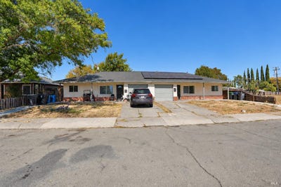 /international/us/1722-indiana-street-fairfield-ca-110110381766/
