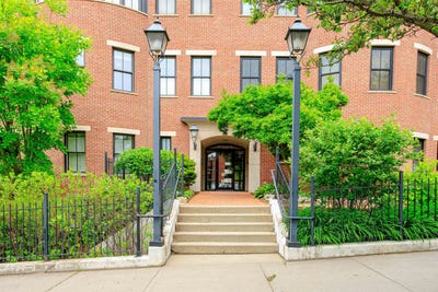 /international/us/40-college-street-burlington-vt-110108800414/