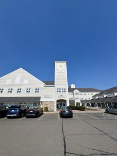 /international/us/50-nashua-road-londonderry-nh-110107205958/