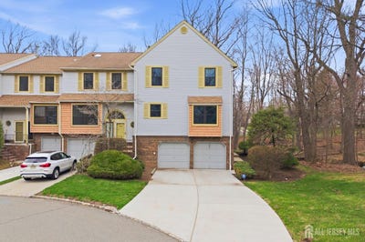 /international/us/4807-stonehedge-road-edison-nj-110106784020/